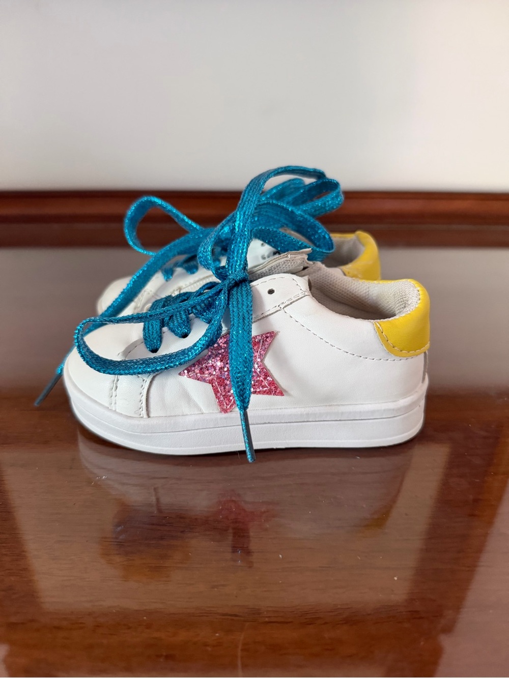 Lola + The Boys Girls 7C EU 23 White Sneakers Pink Glitter Star Blue Laces